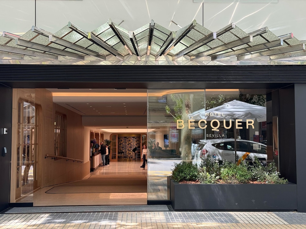 Becquer Hotel, Historic City Center — Hotel building in Seville, Andalusia