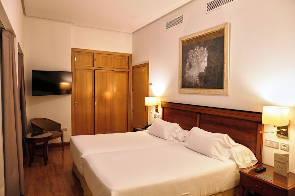 Becquer Hotel, Historic City Center — Hotel rooms in Seville, Andalusia