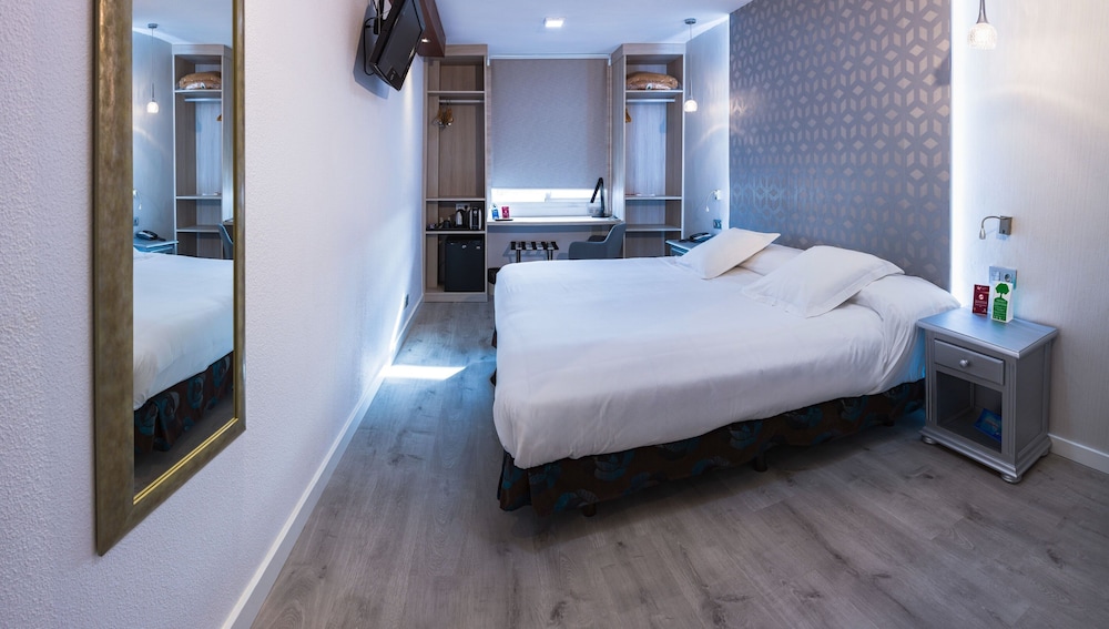 Hotel Bellavista Sevilla — Hotel rooms in Seville, Andalusia
