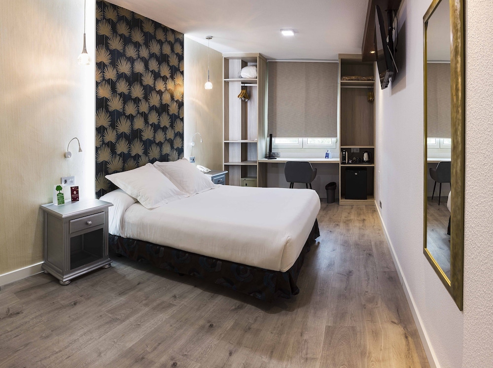Hotel Bellavista Sevilla — Hotel rooms in Seville, Andalusia