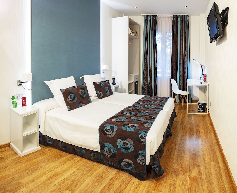 Hotel Bellavista Sevilla — Hotel rooms in Seville, Andalusia
