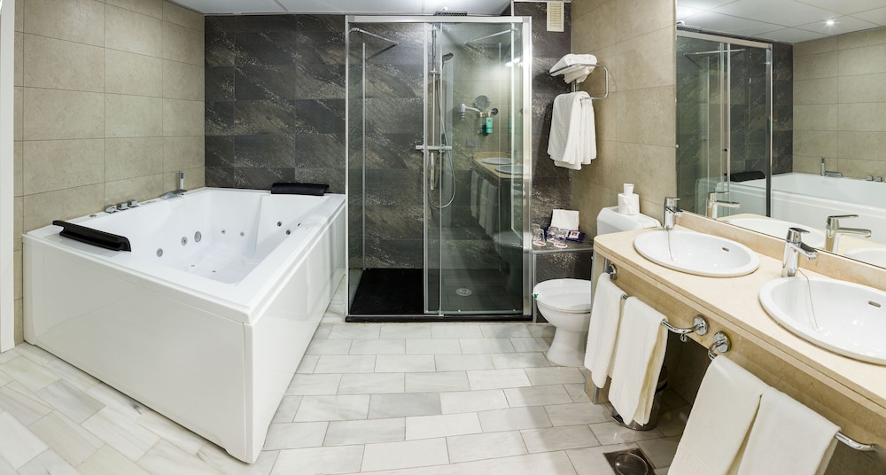 Hotel Bellavista Sevilla — Hotel rooms in Seville, Andalusia