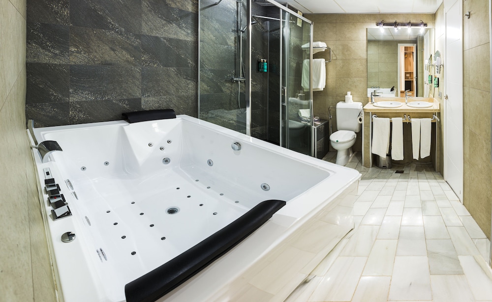 Hotel Bellavista Sevilla — Hotel rooms in Seville, Andalusia