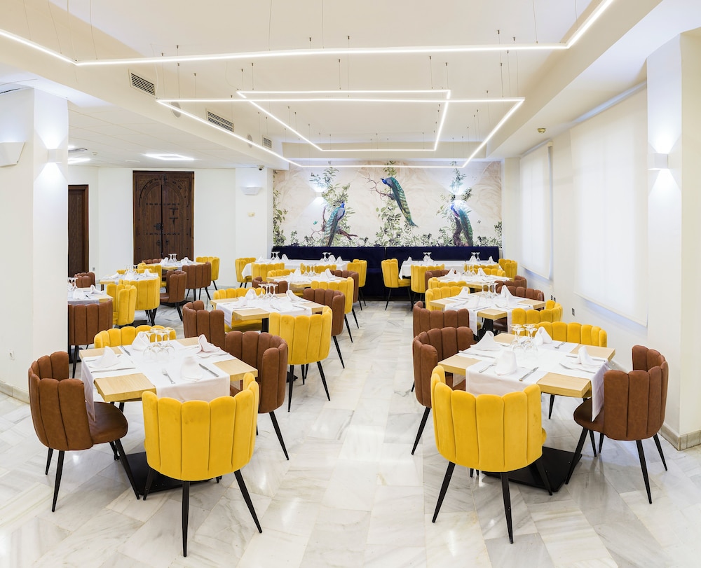 Hotel Bellavista Sevilla — Restaurant & bars in Seville, Andalusia