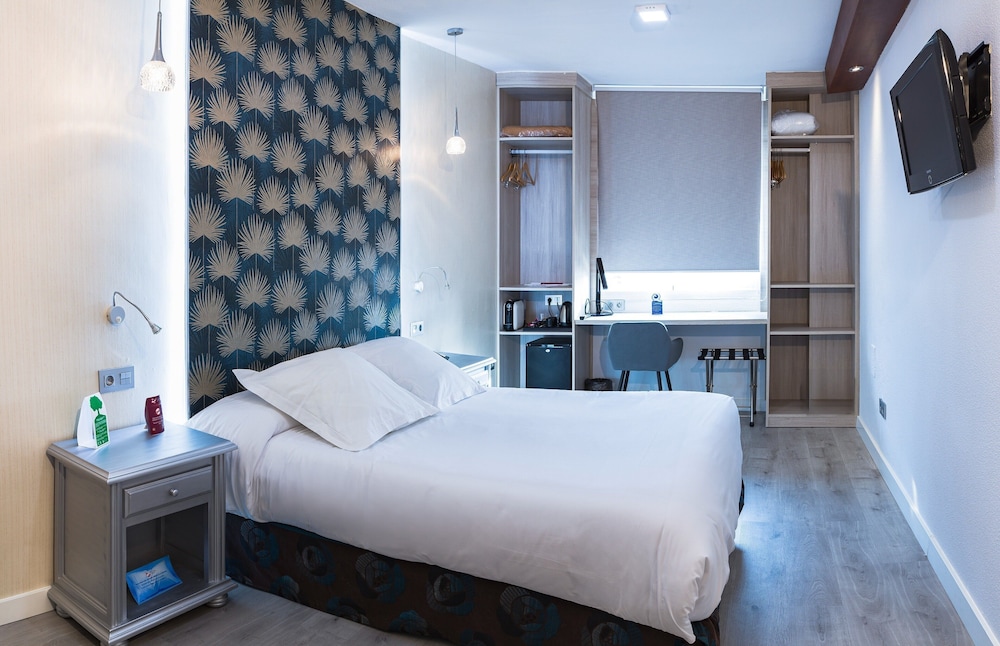 Hotel Bellavista Sevilla — Hotel rooms in Seville, Andalusia