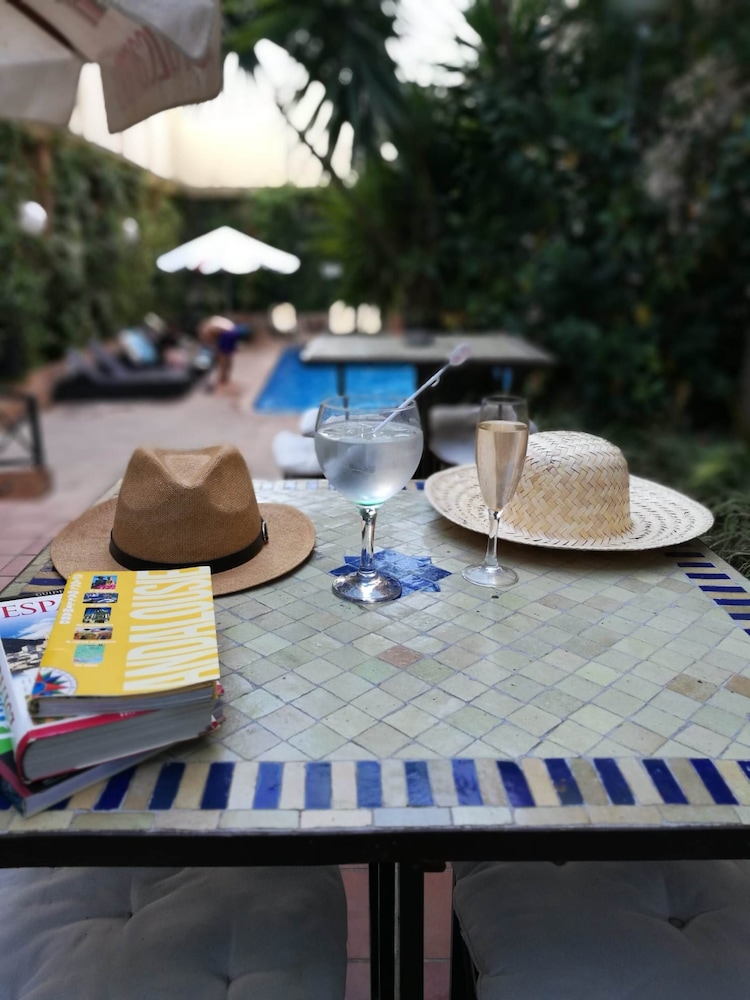 Hotel Bellavista Sevilla — Swimming pool in Seville, Andalusia