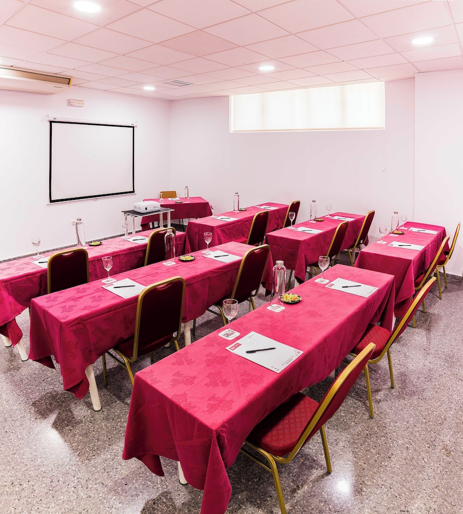 Hotel Bellavista Sevilla — Hotel building in Seville, Andalusia
