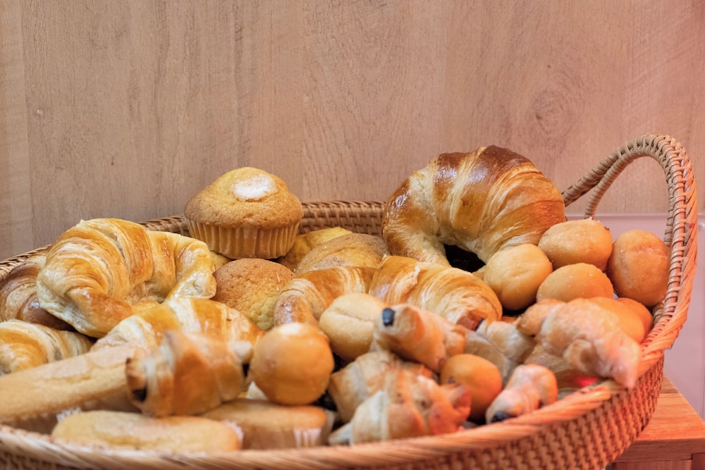 Casa Romana Hotel Boutique — Restaurant & bars in Seville, Andalusia