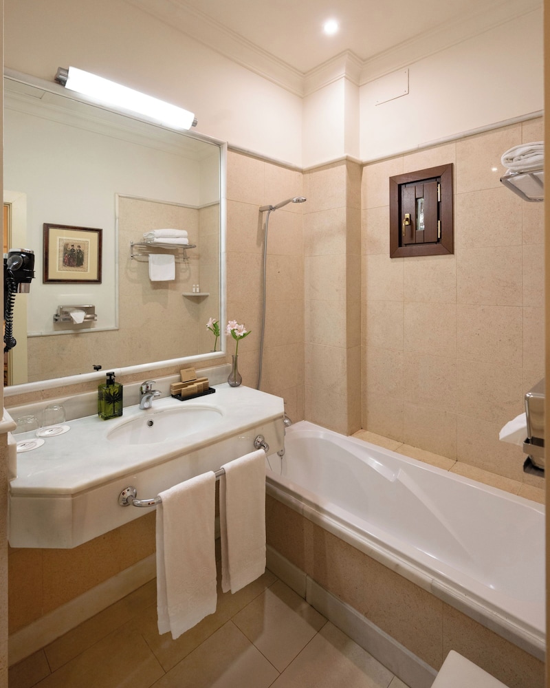 Casa Romana Hotel Boutique — Hotel rooms in Seville, Andalusia