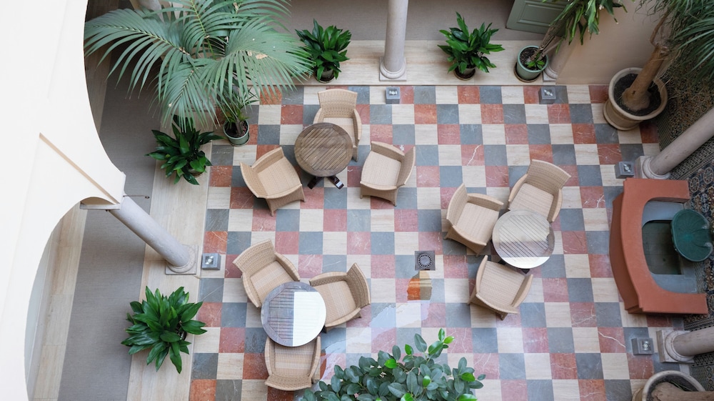 Casa Romana Hotel Boutique — Hotel building in Seville, Andalusia