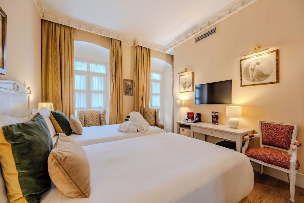 Casa Romana Hotel Boutique — Hotel rooms in Seville, Andalusia