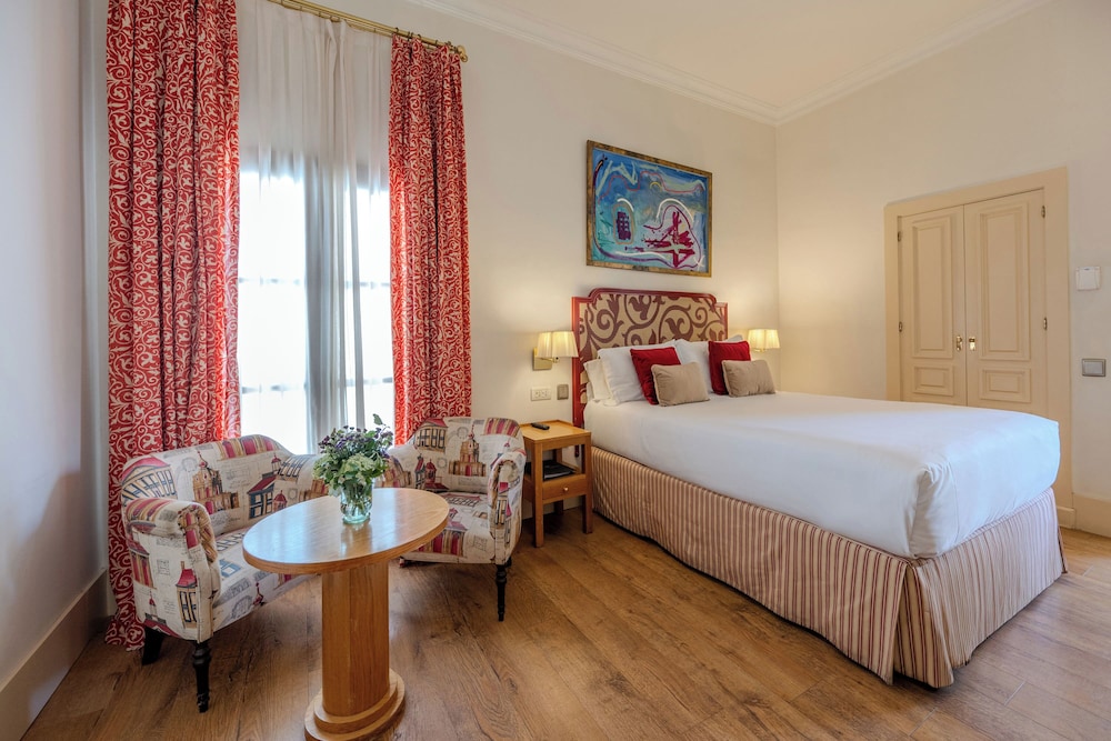 Casa Romana Hotel Boutique — Hotel rooms in Seville, Andalusia