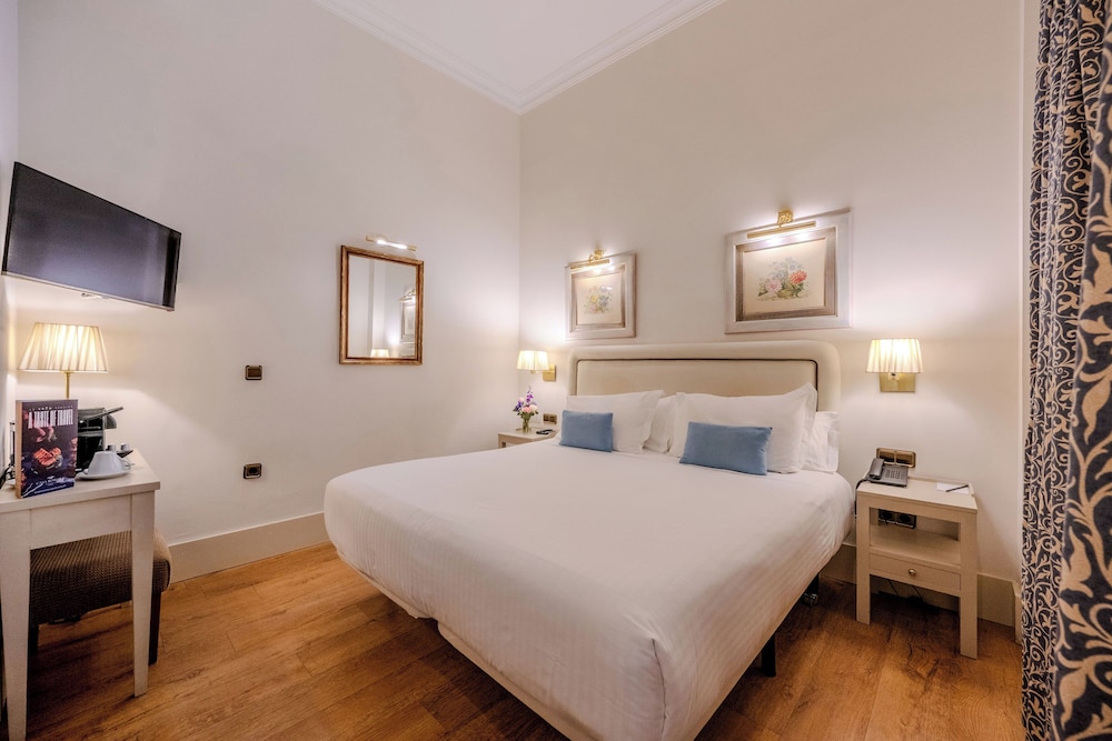 Casa Romana Hotel Boutique — Hotel rooms in Seville, Andalusia