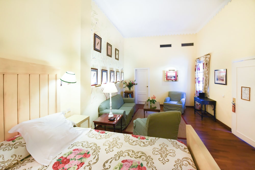 Las Casas de la Judería, Sevilla Historic City Center — Hotel rooms in Seville, Andalusia