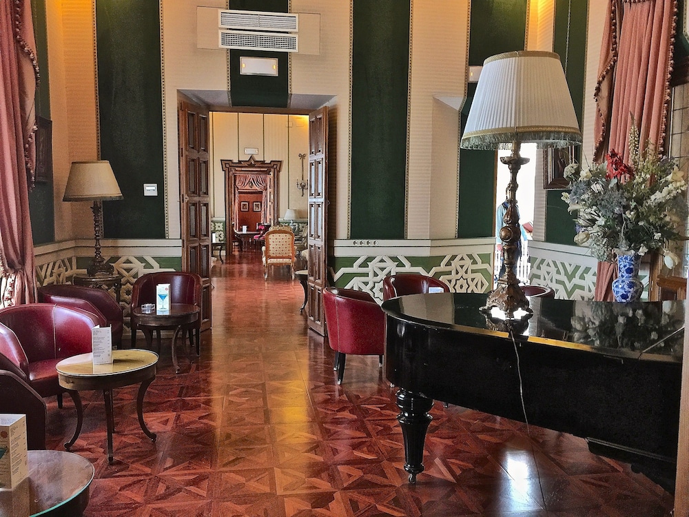 Las Casas de la Judería, Sevilla Historic City Center — Restaurant & bars in Seville, Andalusia