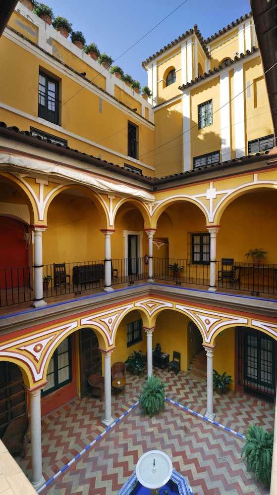 Las Casas de la Judería, Sevilla Historic City Center — Hotel building in Seville, Andalusia