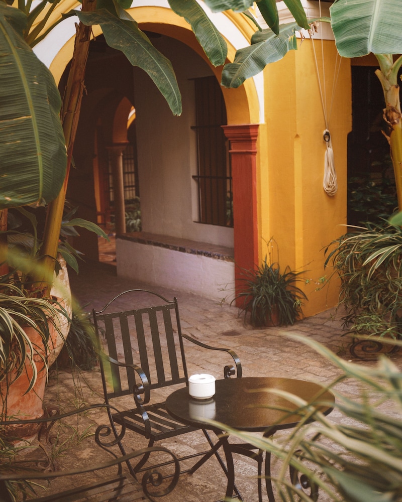 Las Casas de la Judería, Sevilla Historic City Center — Hotel building in Seville, Andalusia