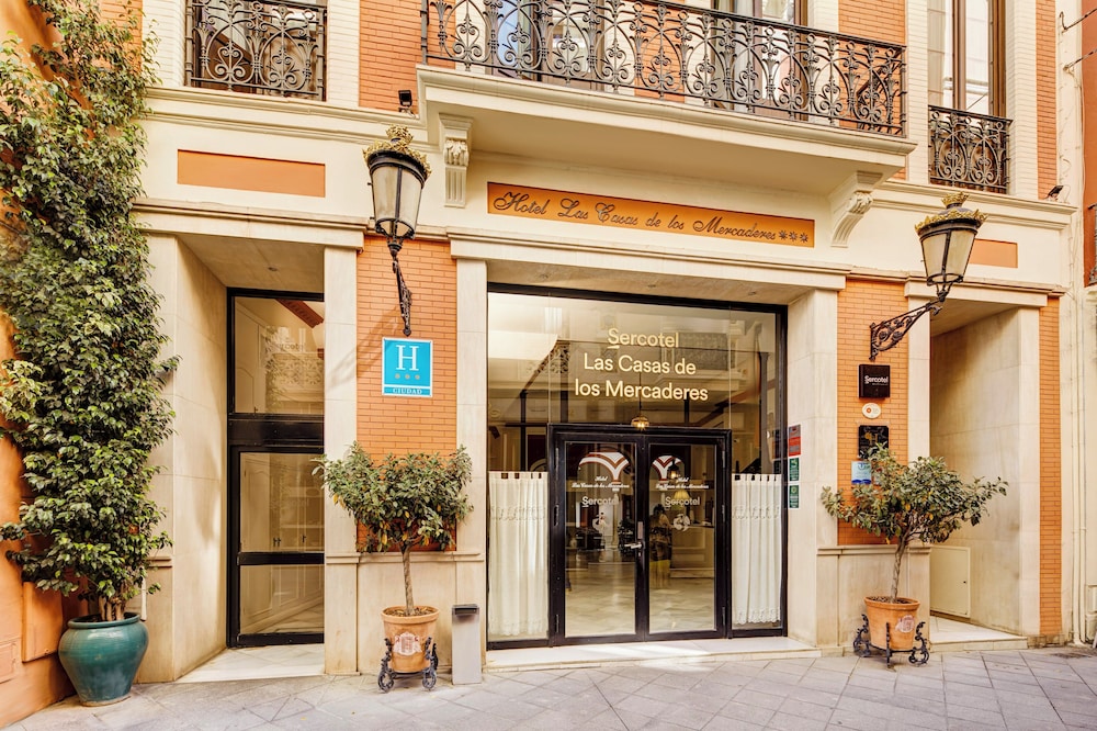 Sercotel Las Casas de los Mercaderes — Hotel building in Seville, Andalusia
