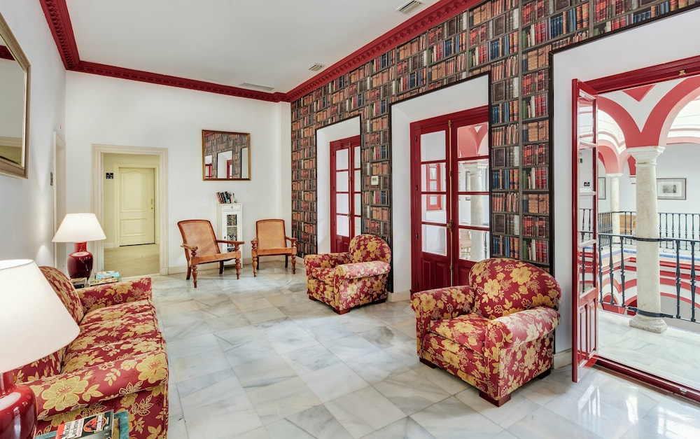 Sercotel Las Casas de los Mercaderes — Hotel building in Seville, Andalusia