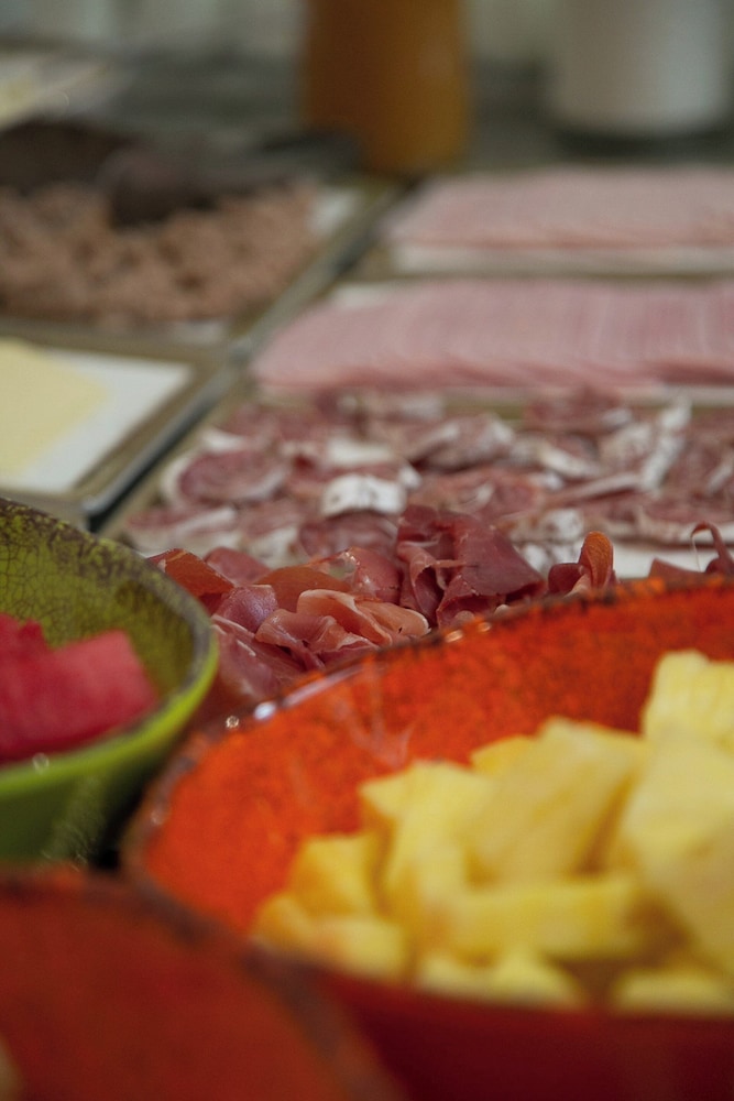 Sercotel Las Casas de los Mercaderes — Restaurant & bars in Seville, Andalusia