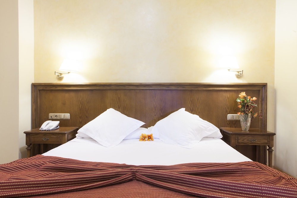Hotel Cervantes — Hotel rooms in Seville, Andalusia