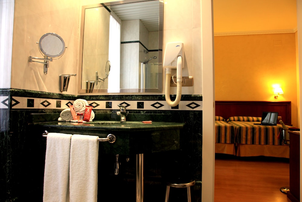 Hotel Cervantes — Hotel rooms in Seville, Andalusia
