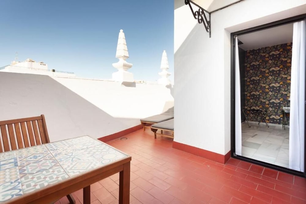 Petit Palace Puerta de Triana — Hotel rooms in Seville, Andalusia