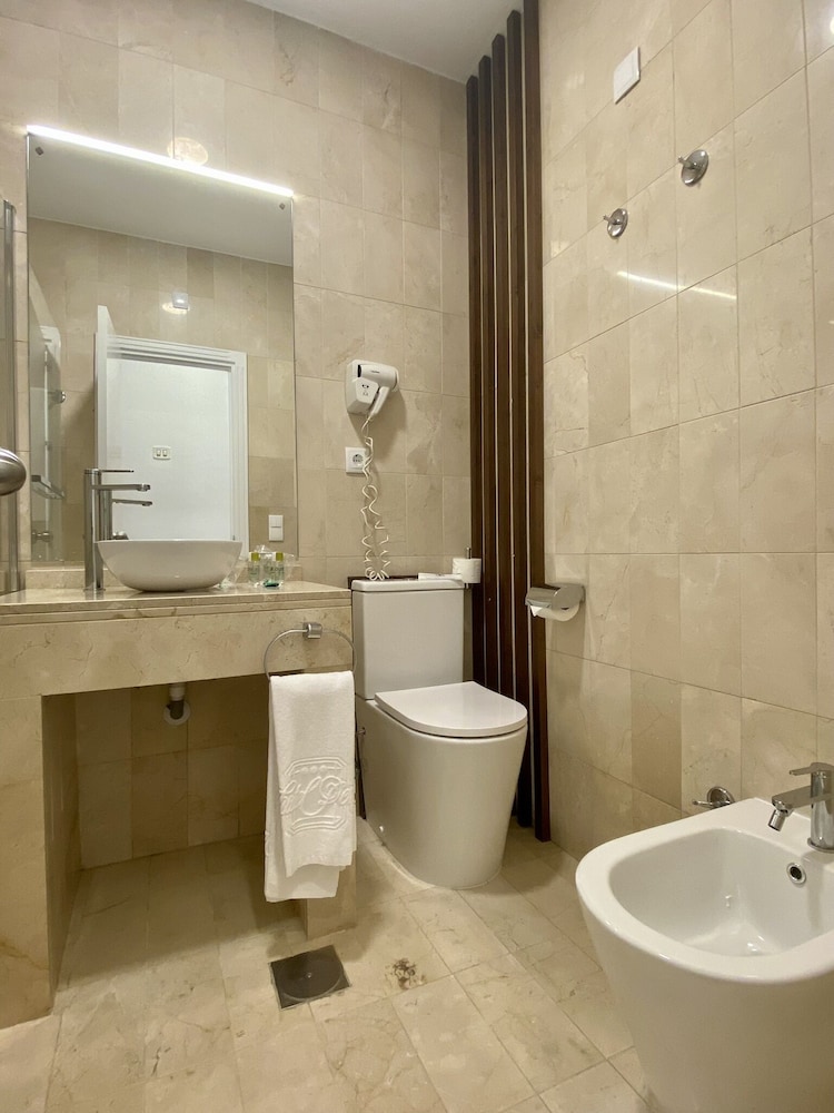Hotel Derby Sevilla — Hotel rooms in Seville, Andalusia