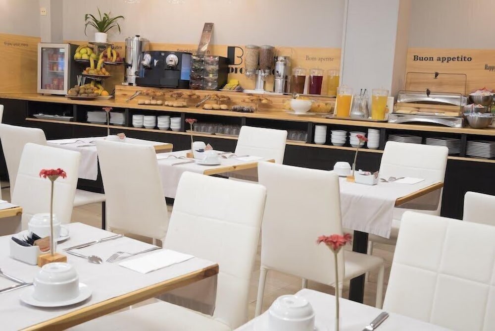 Hotel Derby Sevilla — Restaurant & bars in Seville, Andalusia