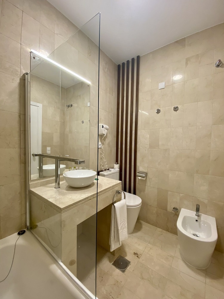 Hotel Derby Sevilla — Hotel rooms in Seville, Andalusia