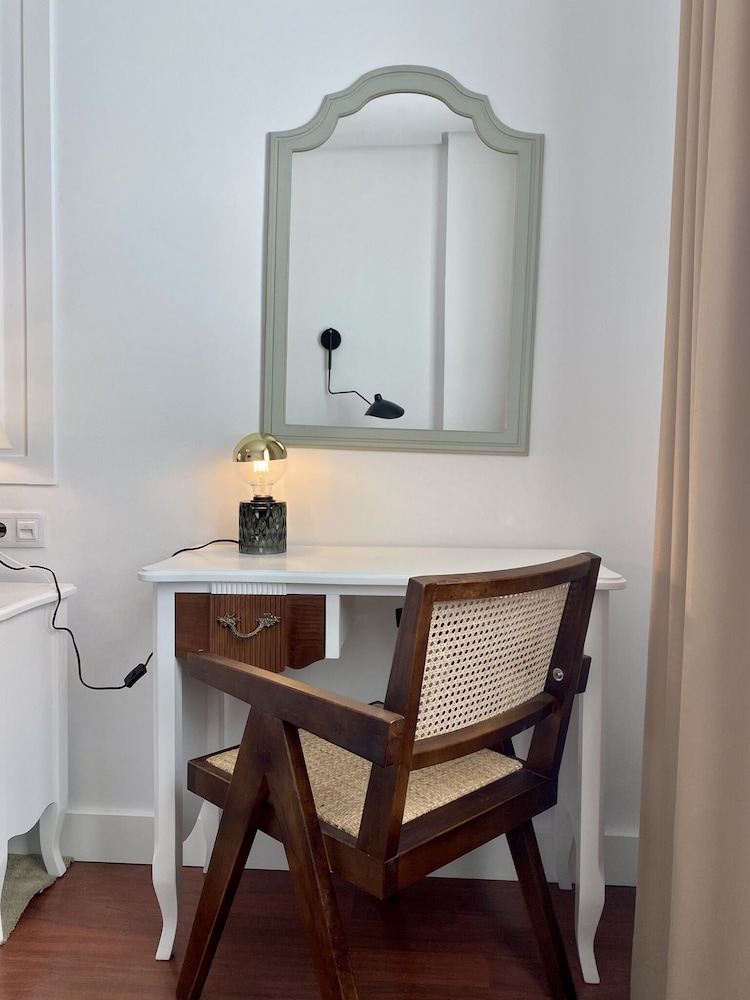 Hotel Derby Sevilla — Hotel rooms in Seville, Andalusia