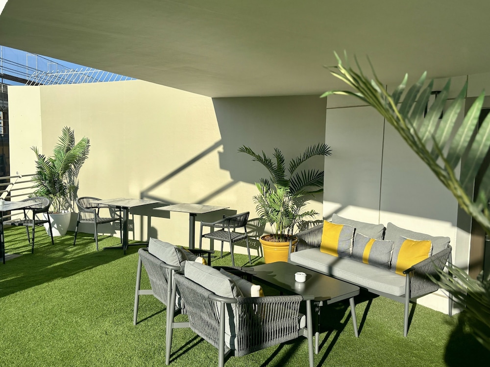 Hotel Derby Sevilla — Restaurant & bars in Seville, Andalusia
