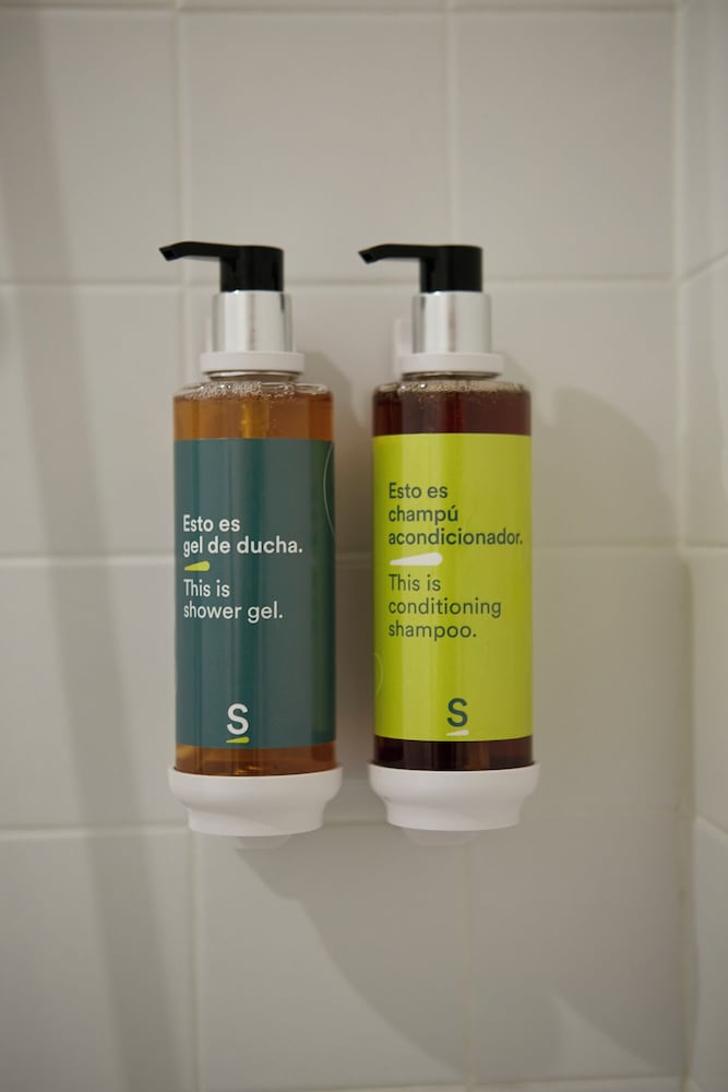 Hotel Sercotel Doña Carmela — Hotel rooms in Seville, Andalusia