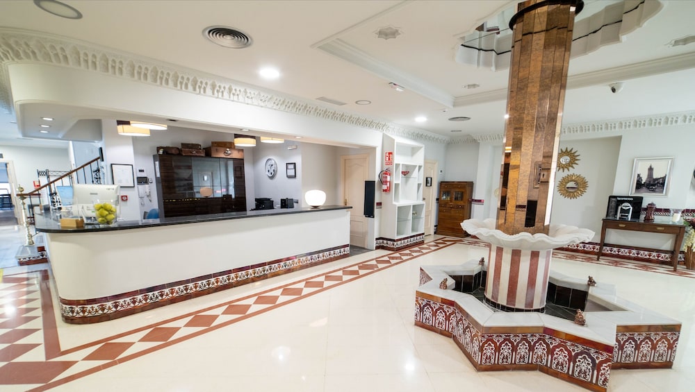Hotel Sercotel Doña Carmela — Hotel building in Seville, Andalusia