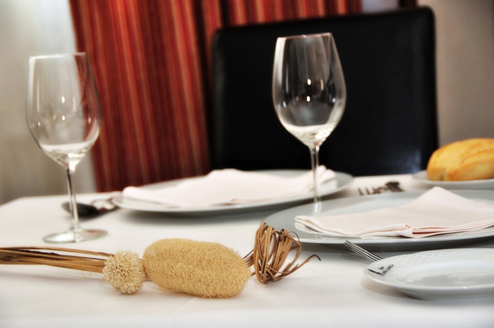 Hotel Sercotel Doña Carmela — Restaurant & bars in Seville, Andalusia