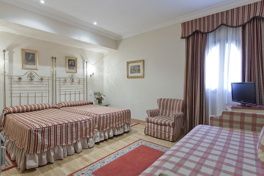 Hotel Doña Maria — Hotel rooms in Seville, Andalusia
