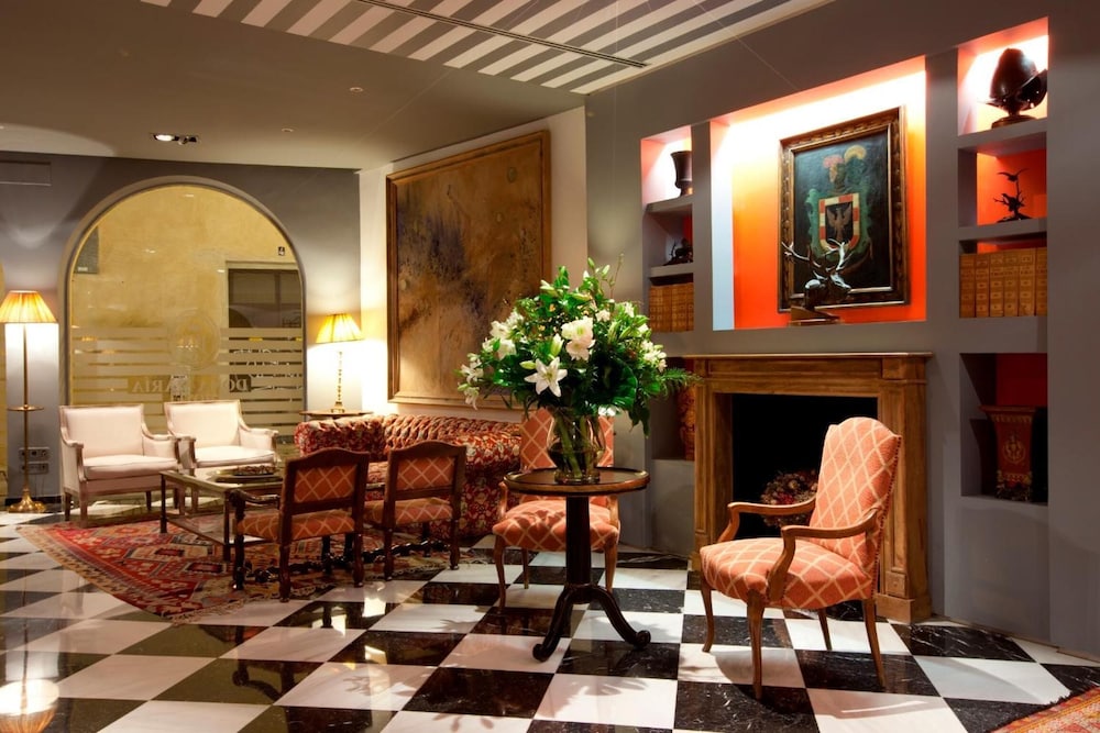 Hotel Doña Maria — Hotel building in Seville, Andalusia