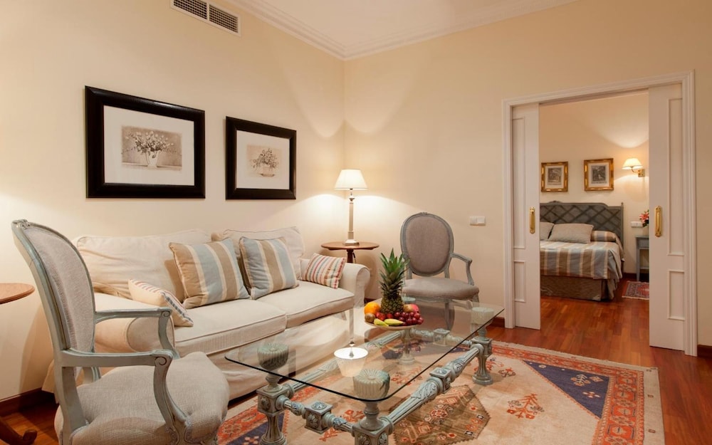 Hotel Doña Maria — Hotel rooms in Seville, Andalusia