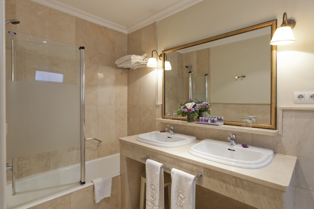 Hotel Doña Maria — Hotel rooms in Seville, Andalusia