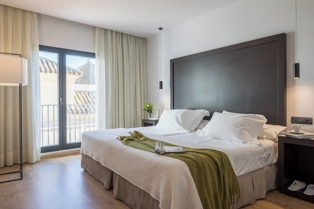 Hotel Fernando III — Hotel rooms in Seville, Andalusia