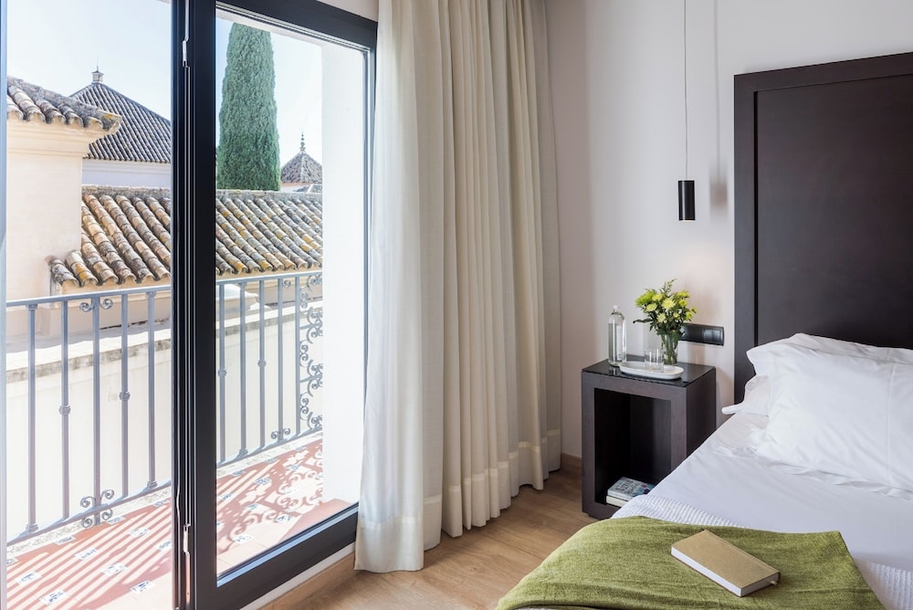 Hotel Fernando III — Hotel rooms in Seville, Andalusia