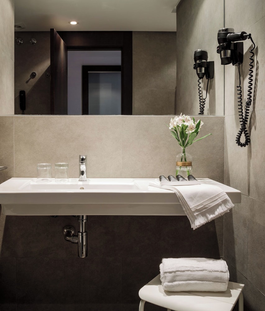 Hotel Fernando III — Hotel rooms in Seville, Andalusia