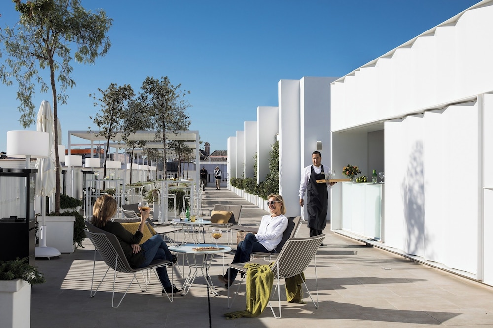 Hotel Fernando III — Restaurant & bars in Seville, Andalusia