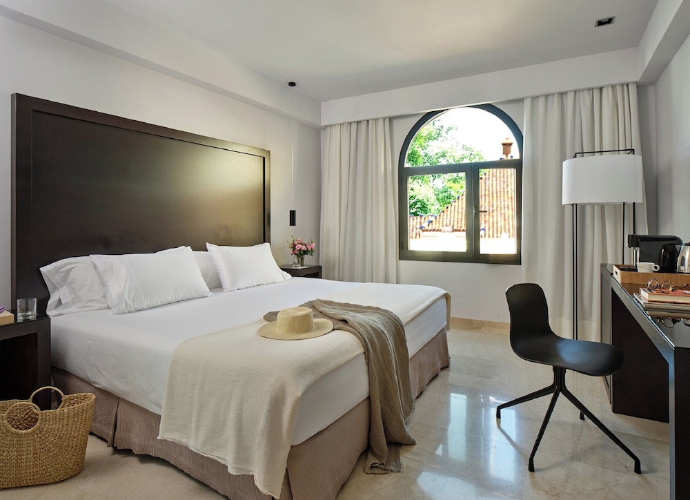 Hotel Fernando III — Hotel rooms in Seville, Andalusia