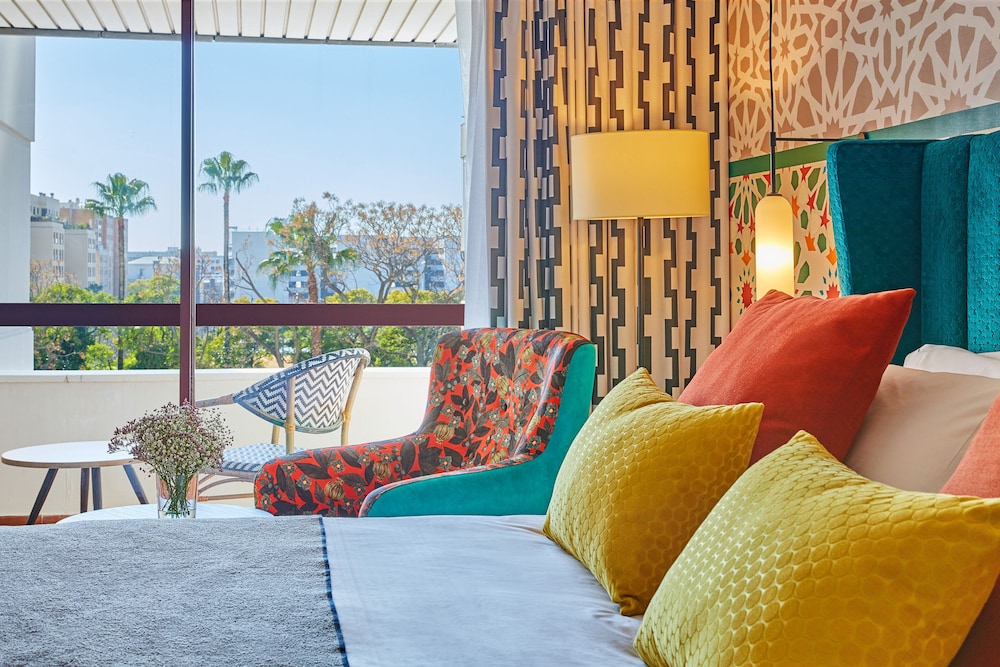 Hesperia Sevilla — Hotel rooms in Seville, Andalusia