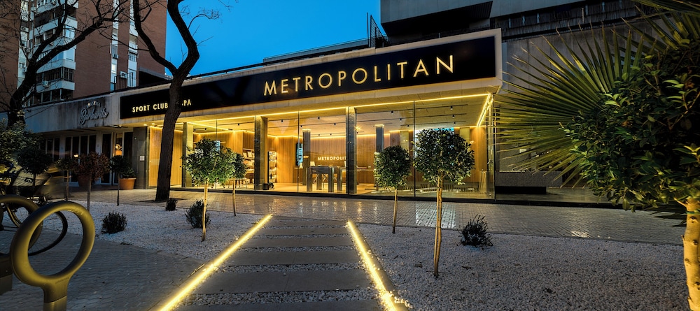 Hesperia Sevilla — Hotel building in Seville, Andalusia