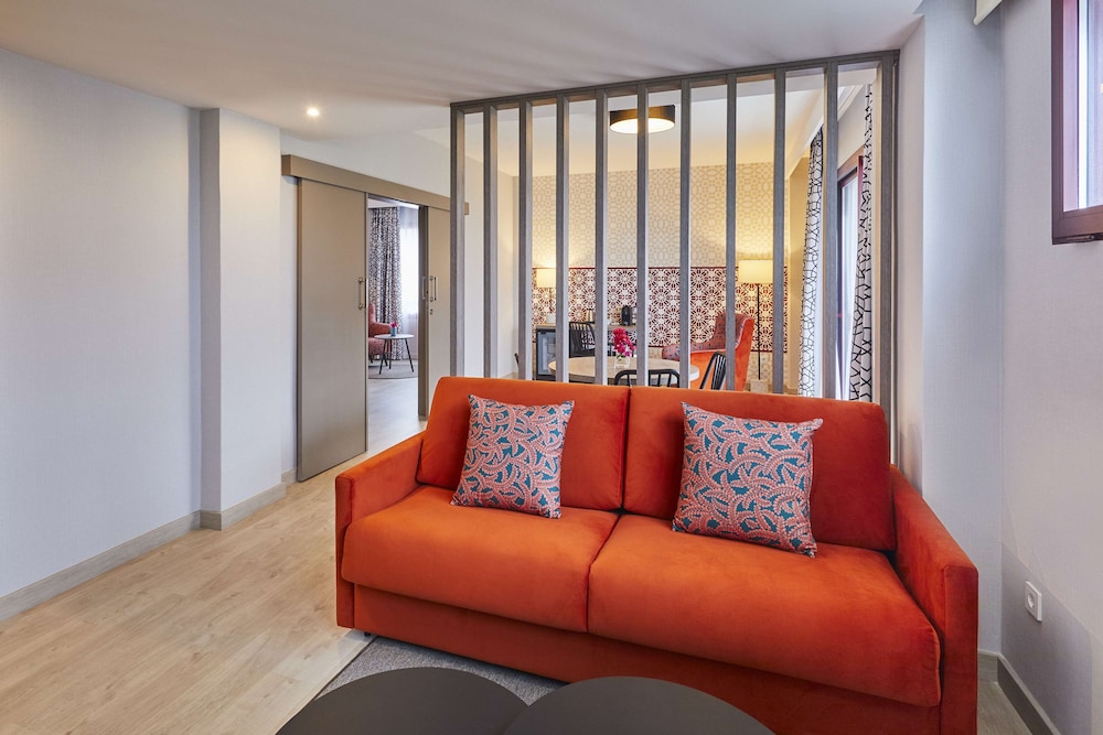 Hesperia Sevilla — Hotel rooms in Seville, Andalusia