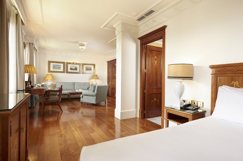 Hotel Inglaterra Sevilla — Hotel rooms in Seville, Andalusia
