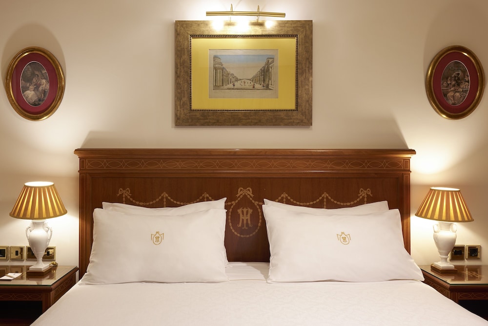 Hotel Inglaterra Sevilla — Hotel rooms in Seville, Andalusia