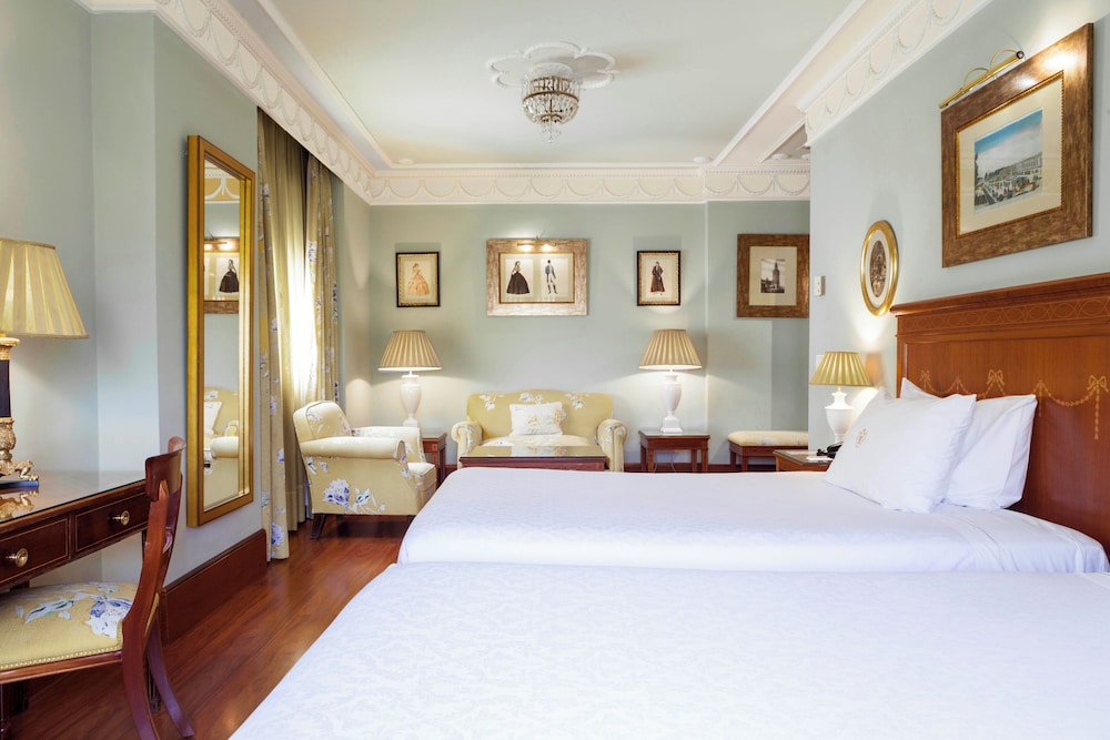 Hotel Inglaterra Sevilla — Hotel rooms in Seville, Andalusia